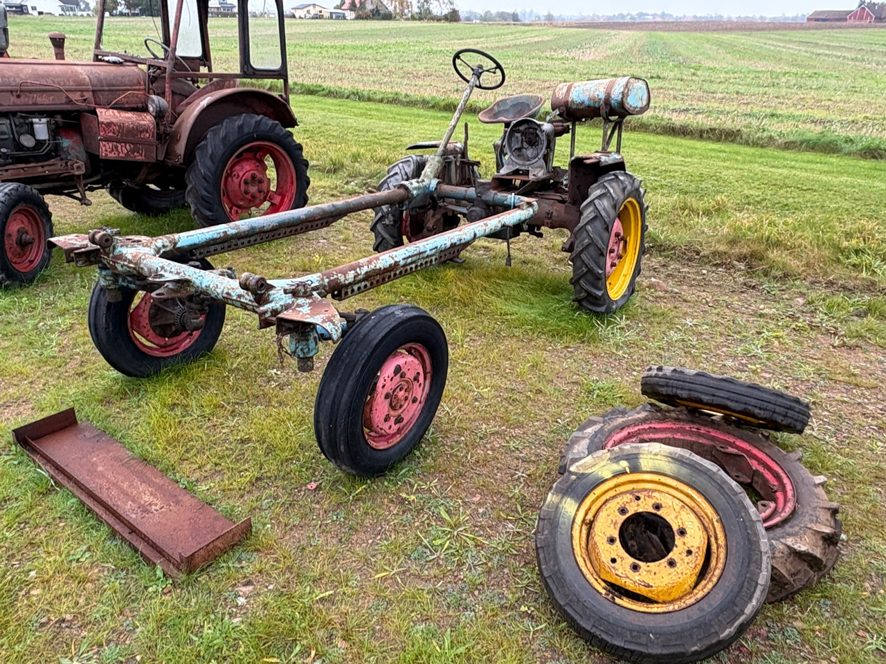 Lantz Alldog D1305 - Tractor: foto 1 Lantz Alldog D1305 - Tractor: foto 1