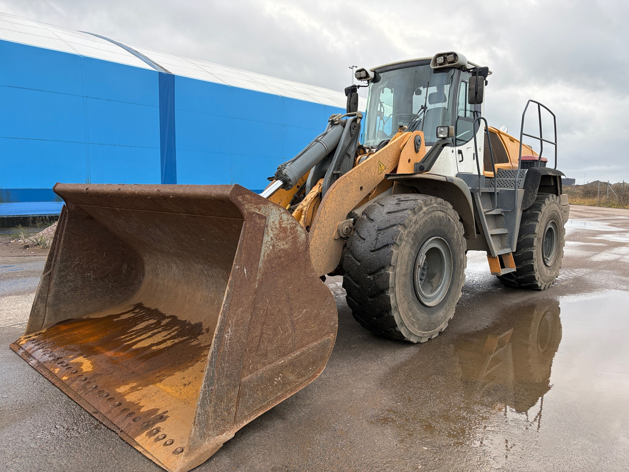 Liebherr L580 - Cargadora de ruedas: foto 1 Liebherr L580 - Cargadora de ruedas: foto 1