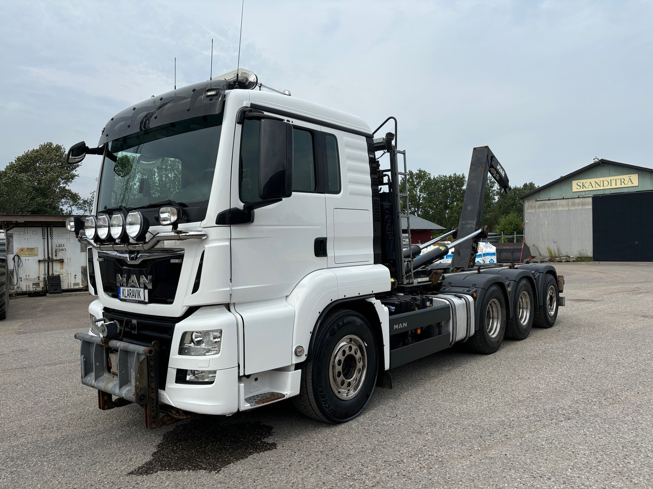 MAN TGS 35.500 8x4 - Camión multibasculante: foto 1 MAN TGS 35.500 8x4 - Camión multibasculante: foto 1