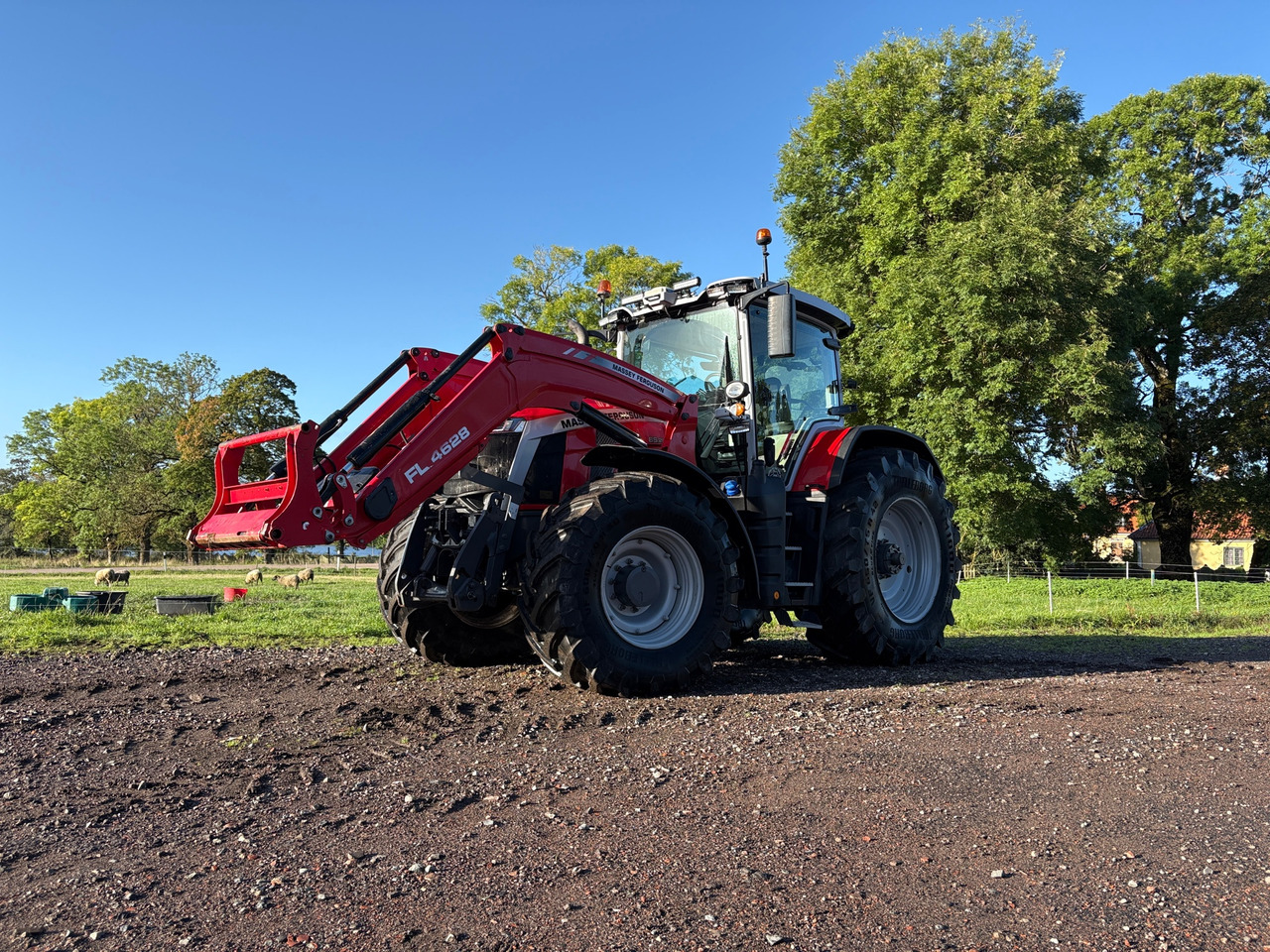 Massey Ferguson 8S.265 - Tractor: foto 1 Massey Ferguson 8S.265 - Tractor: foto 1