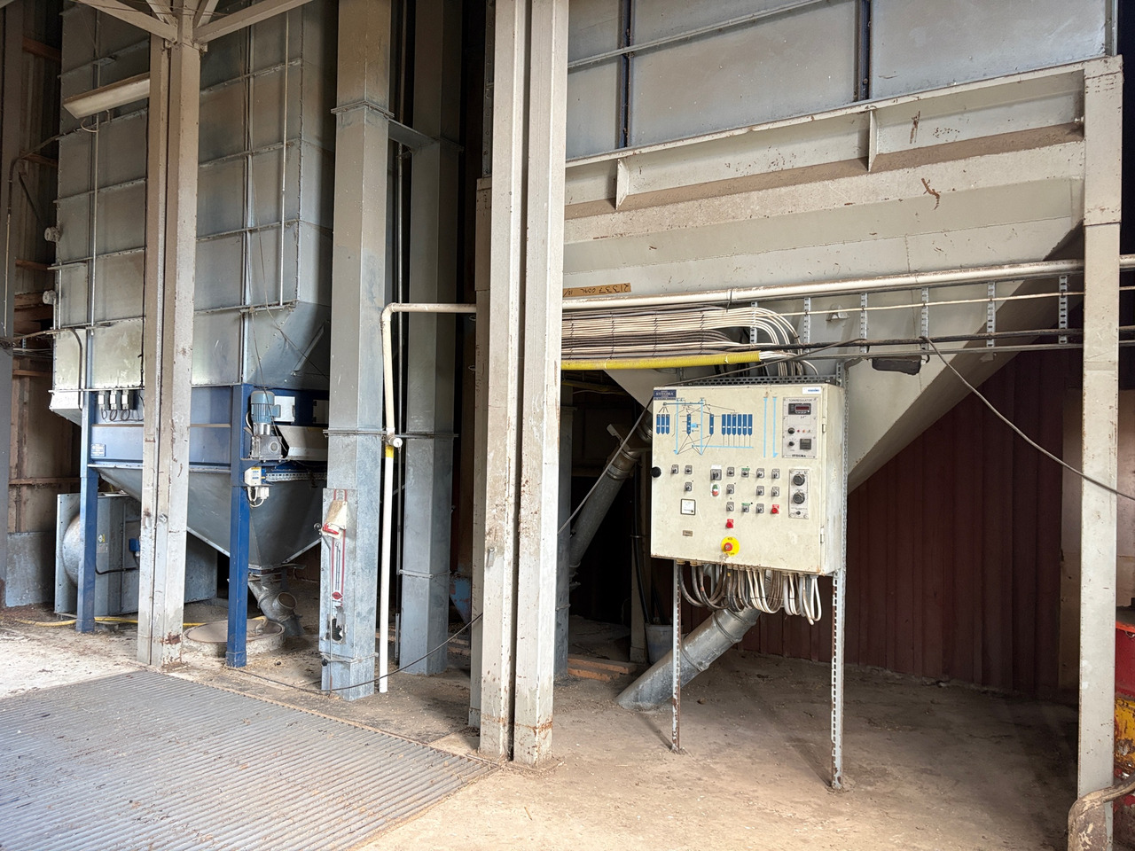 Svegma 242R - Maquinaria ganadera: foto 1 Svegma 242R - Maquinaria ganadera: foto 1