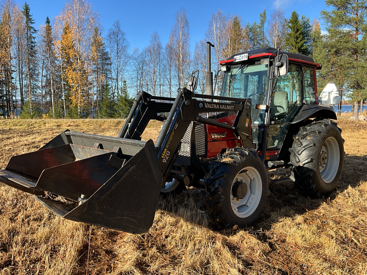 Valtra Valmet 600-4 - Tractor: foto 1 Valtra Valmet 600-4 - Tractor: foto 1