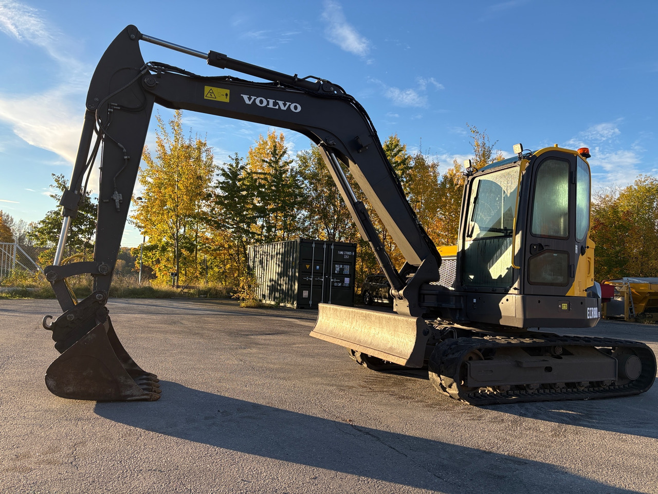 Volvo ECR88D Pro - Excavadora: foto 1 Volvo ECR88D Pro - Excavadora: foto 1