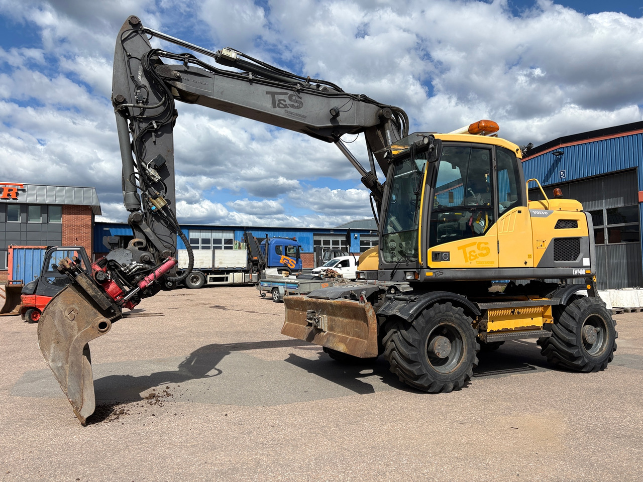 Volvo EW140D - Excavadora: foto 1 Volvo EW140D - Excavadora: foto 1