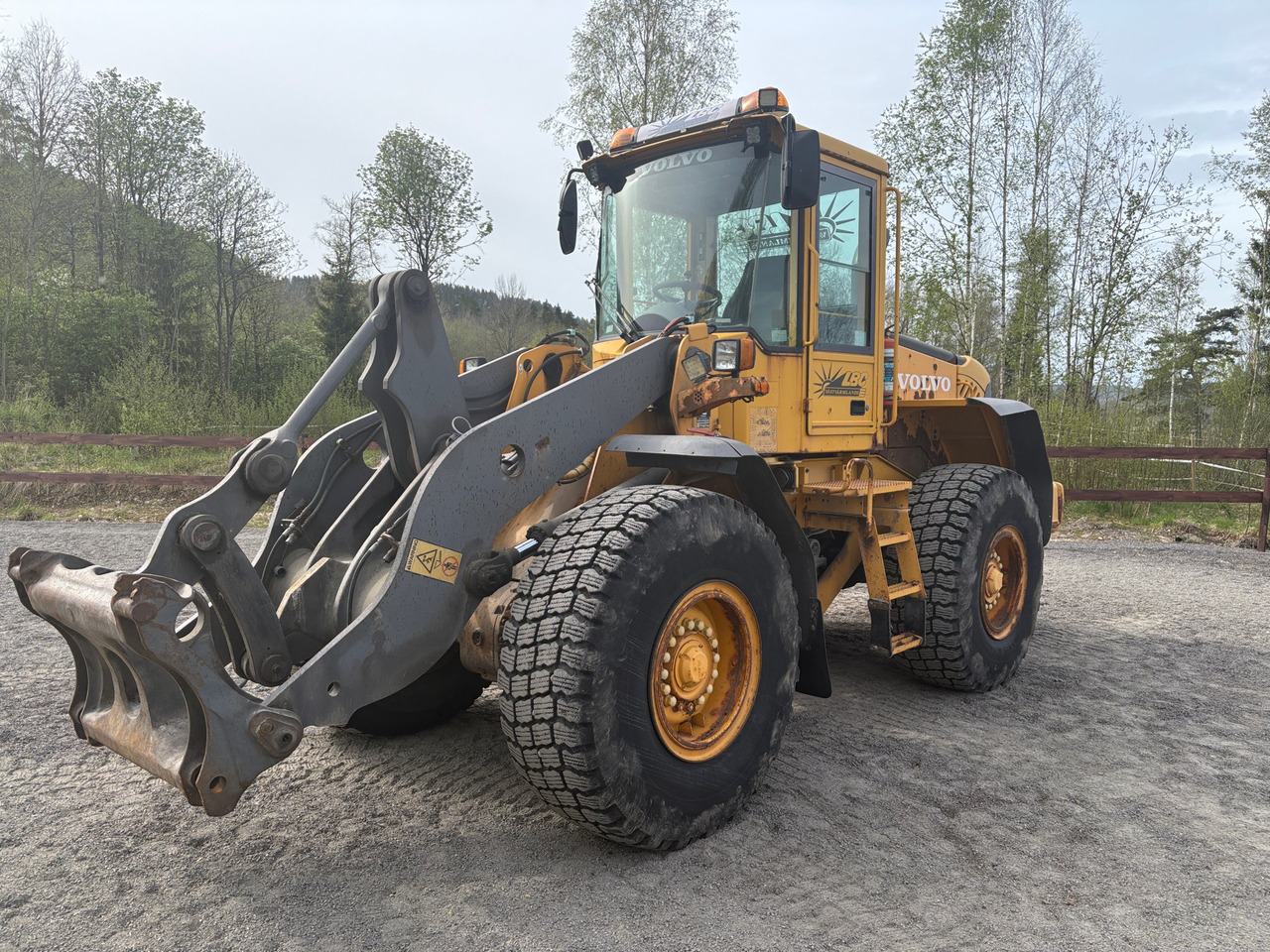 Volvo L70E - Cargadora de ruedas: foto 1 Volvo L70E - Cargadora de ruedas: foto 1