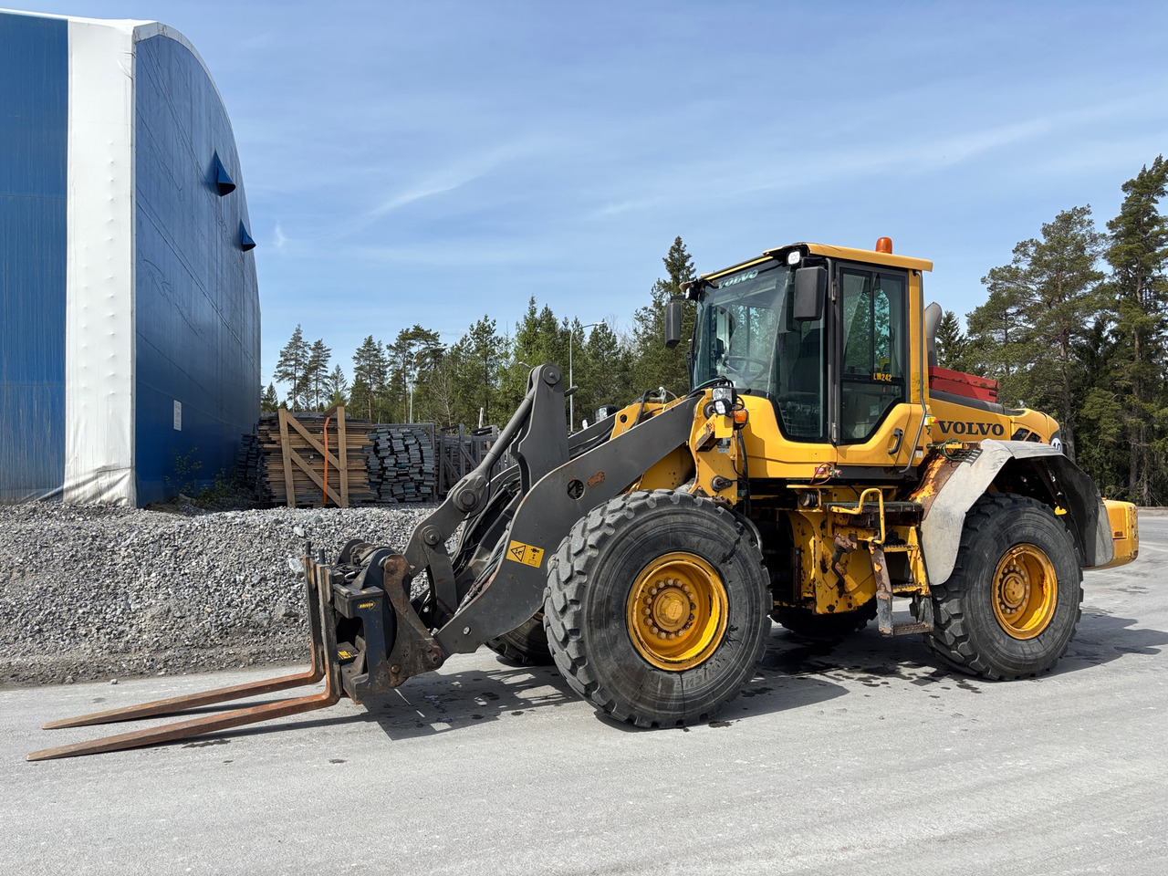 Volvo L90F - Cargadora de ruedas: foto 1 Volvo L90F - Cargadora de ruedas: foto 1
