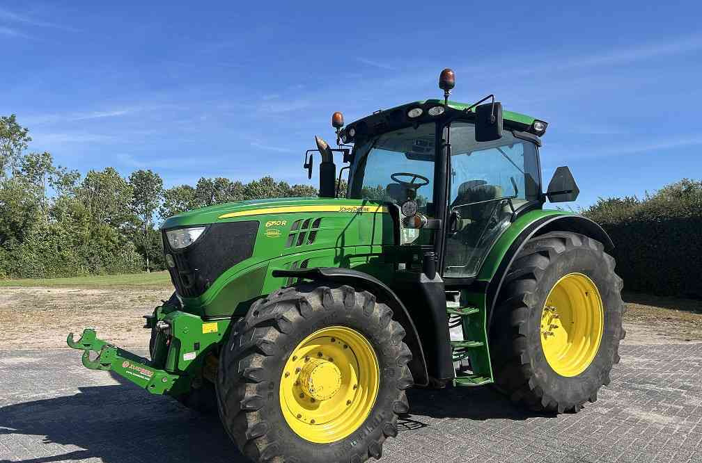 John Deere 6.150R 6150R powerquad - Tractor: foto 1 John Deere 6.150R 6150R powerquad - Tractor: foto 1