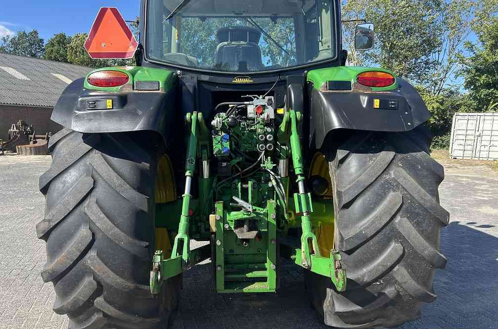 John Deere 6.150R 6150R powerquad - Tractor: foto 3 John Deere 6.150R 6150R powerquad - Tractor: foto 3