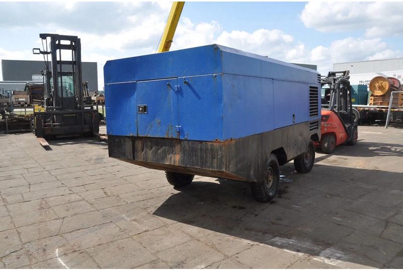 Ingersoll Rand Compressor 9270 of 9/270 Cummins ISL - Perforadora: foto 5 Ingersoll Rand Compressor 9270 of 9/270 Cummins ISL - Perforadora: foto 5