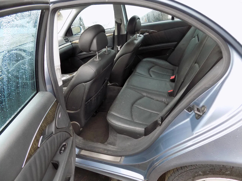 Coche Mercedes-Benz E-Klasse 320 CDI sedan avantgarde: foto 11 Coche Mercedes-Benz E-Klasse 320 CDI sedan avantgarde: foto 11