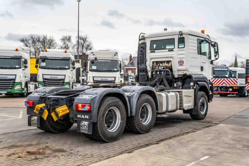 MAN TGS 33.500 BLS - 277.495 KM - Cabeza tractora: foto 4 MAN TGS 33.500 BLS - 277.495 KM - Cabeza tractora: foto 4