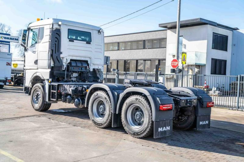 MAN TGS 33.640 BLS - 31.000 KM - Cabeza tractora: foto 3 MAN TGS 33.640 BLS - 31.000 KM - Cabeza tractora: foto 3