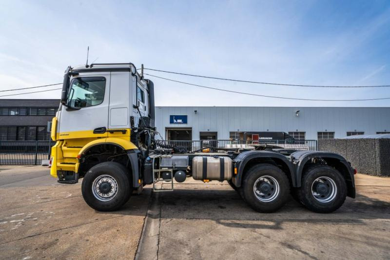 Cabeza tractora Mercedes AROCS 3345 AS: foto 6