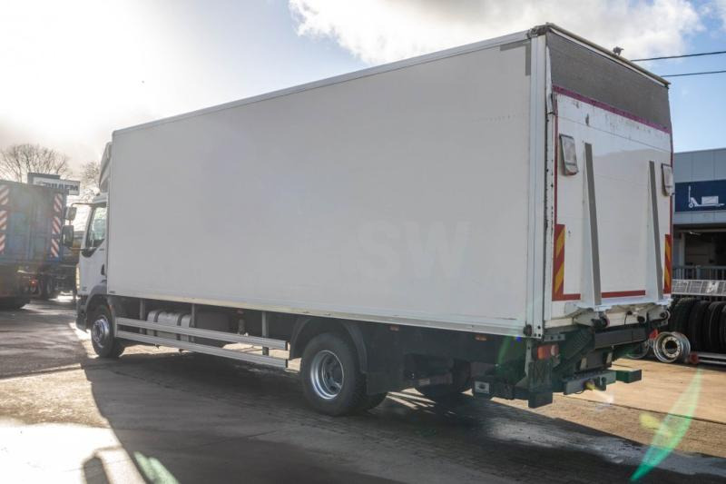 DAF LF 220(16t)+DHOLLANDIA - Camión caja cerrada: foto 4 DAF LF 220(16t)+DHOLLANDIA - Camión caja cerrada: foto 4