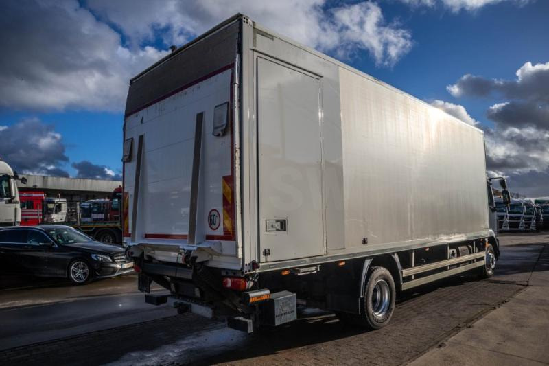 DAF LF 220(16t)+DHOLLANDIA - Camión caja cerrada: foto 3 DAF LF 220(16t)+DHOLLANDIA - Camión caja cerrada: foto 3