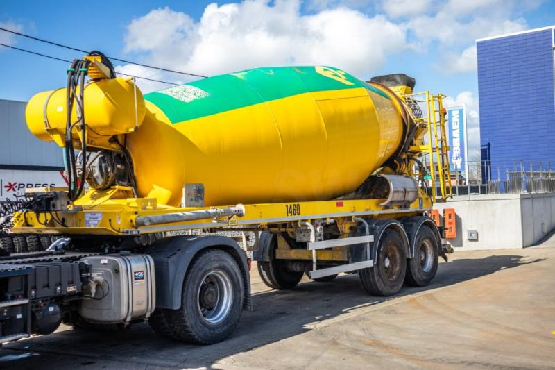 DE BUF BETON MIXER/MALAXEUR/MISCHER-10M3 - Semirremolque hormigonera: foto 1 DE BUF BETON MIXER/MALAXEUR/MISCHER-10M3 - Semirremolque hormigonera: foto 1