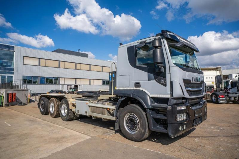 Iveco X-WAY 460 - Camión multibasculante: foto 2 Iveco X-WAY 460 - Camión multibasculante: foto 2