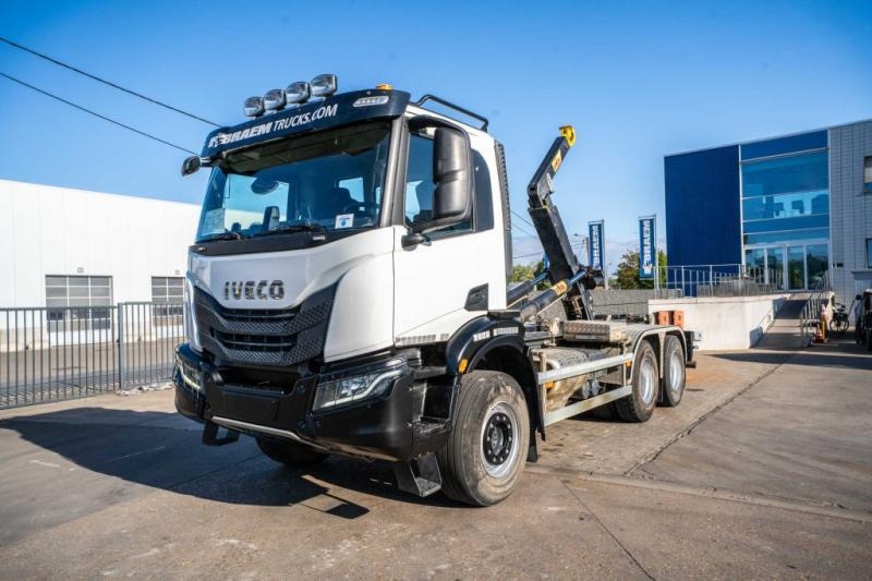 Iveco X-WAY 460 - HYVA - 91000 KM - Camión multibasculante: foto 1 Iveco X-WAY 460 - HYVA - 91000 KM - Camión multibasculante: foto 1