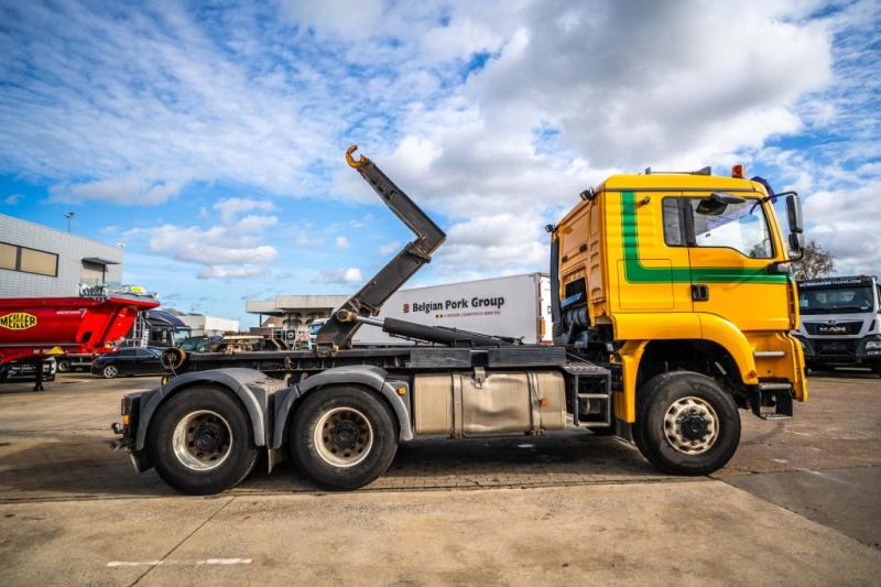 MAN TGA 33.430 BL - Camión multibasculante: foto 4 MAN TGA 33.430 BL - Camión multibasculante: foto 4