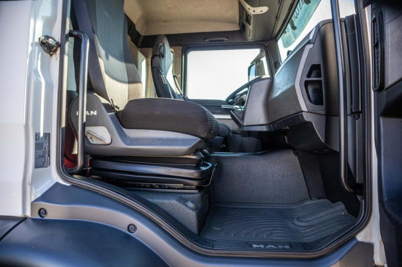 Camión caja cerrada MAN TGS 18.360 LL: foto 9 Camión caja cerrada MAN TGS 18.360 LL: foto 9