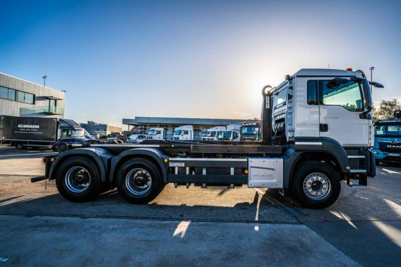 MAN TGS 33.430 BL - Camión multibasculante: foto 3 MAN TGS 33.430 BL - Camión multibasculante: foto 3