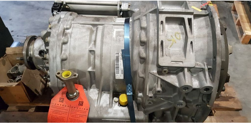 Van Hool 5HP500/6HP594C/6HP504C/5HP602C - Caja de cambios para Autobús: foto 1 Van Hool 5HP500/6HP594C/6HP504C/5HP602C - Caja de cambios para Autobús: foto 1