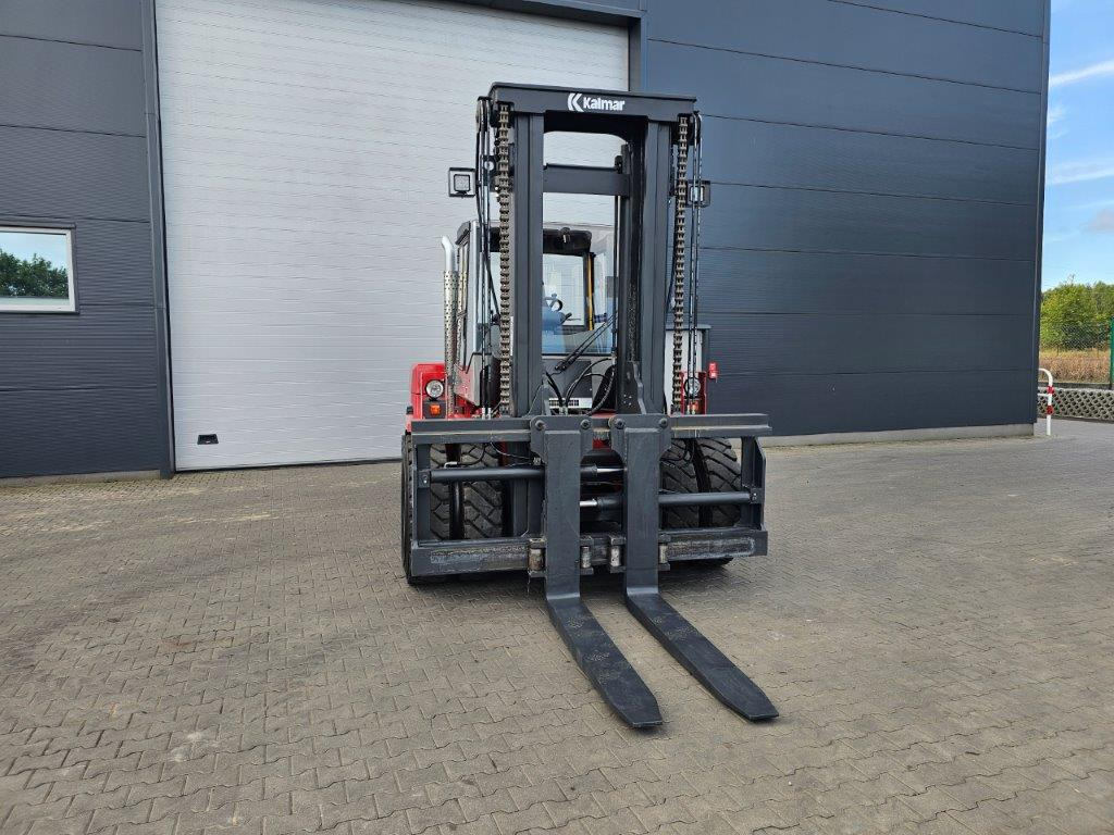 Kalmar DCE100-12 - Carretilla elevadora diésel: foto 4 Kalmar DCE100-12 - Carretilla elevadora diésel: foto 4