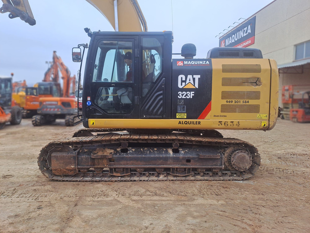 CATERPILLAR 323FLN IHC - Excavadora de cadenas: foto 3 CATERPILLAR 323FLN IHC - Excavadora de cadenas: foto 3