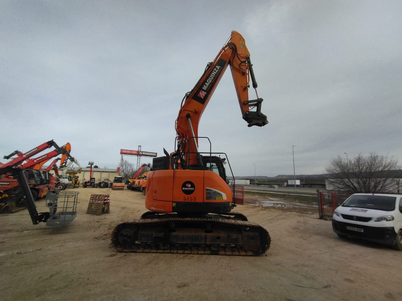 DOOSAN DX235LCR - Excavadora de cadenas: foto 3 DOOSAN DX235LCR - Excavadora de cadenas: foto 3