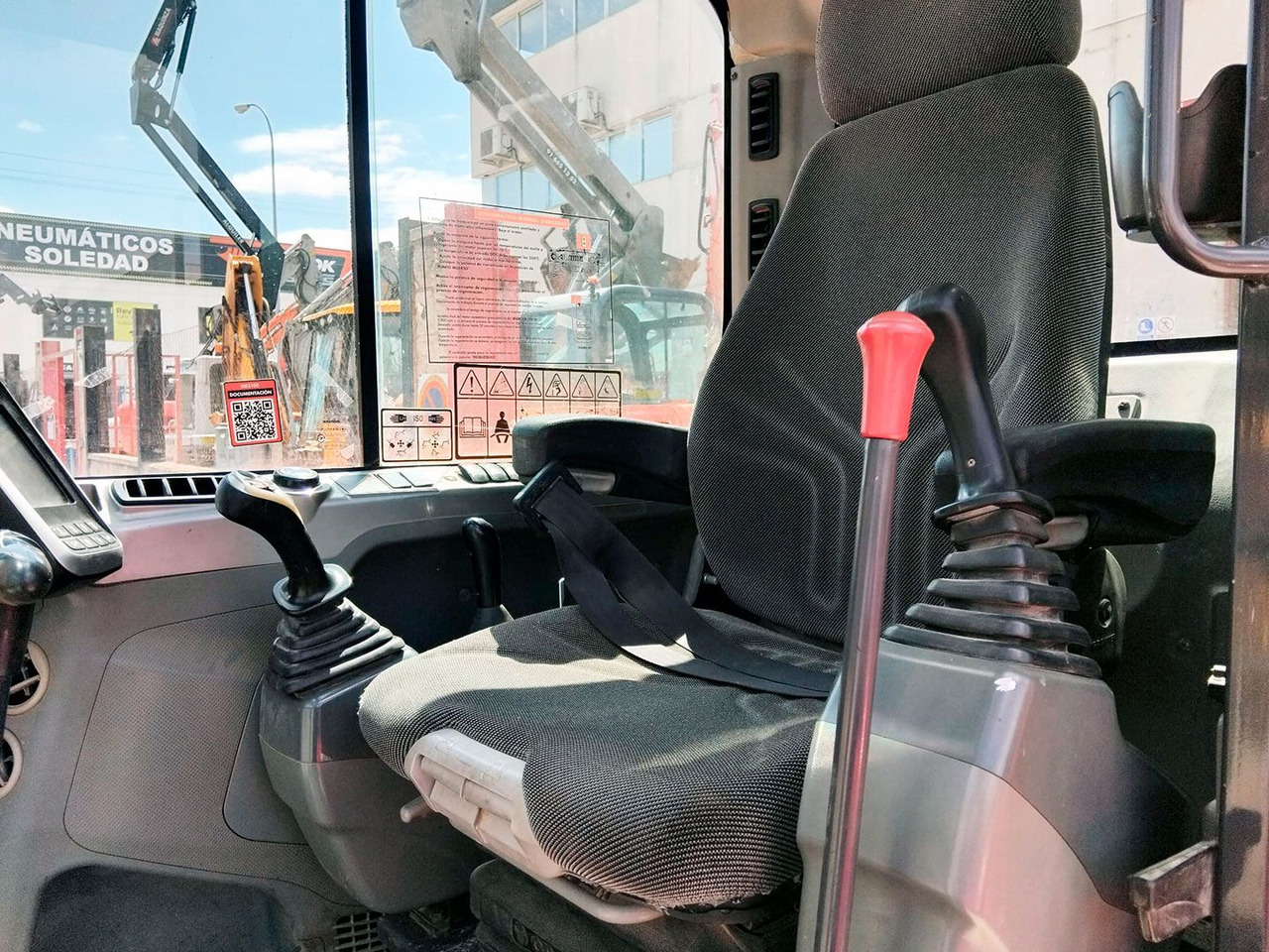 Miniexcavadora DOOSAN DX62R-3: foto 14