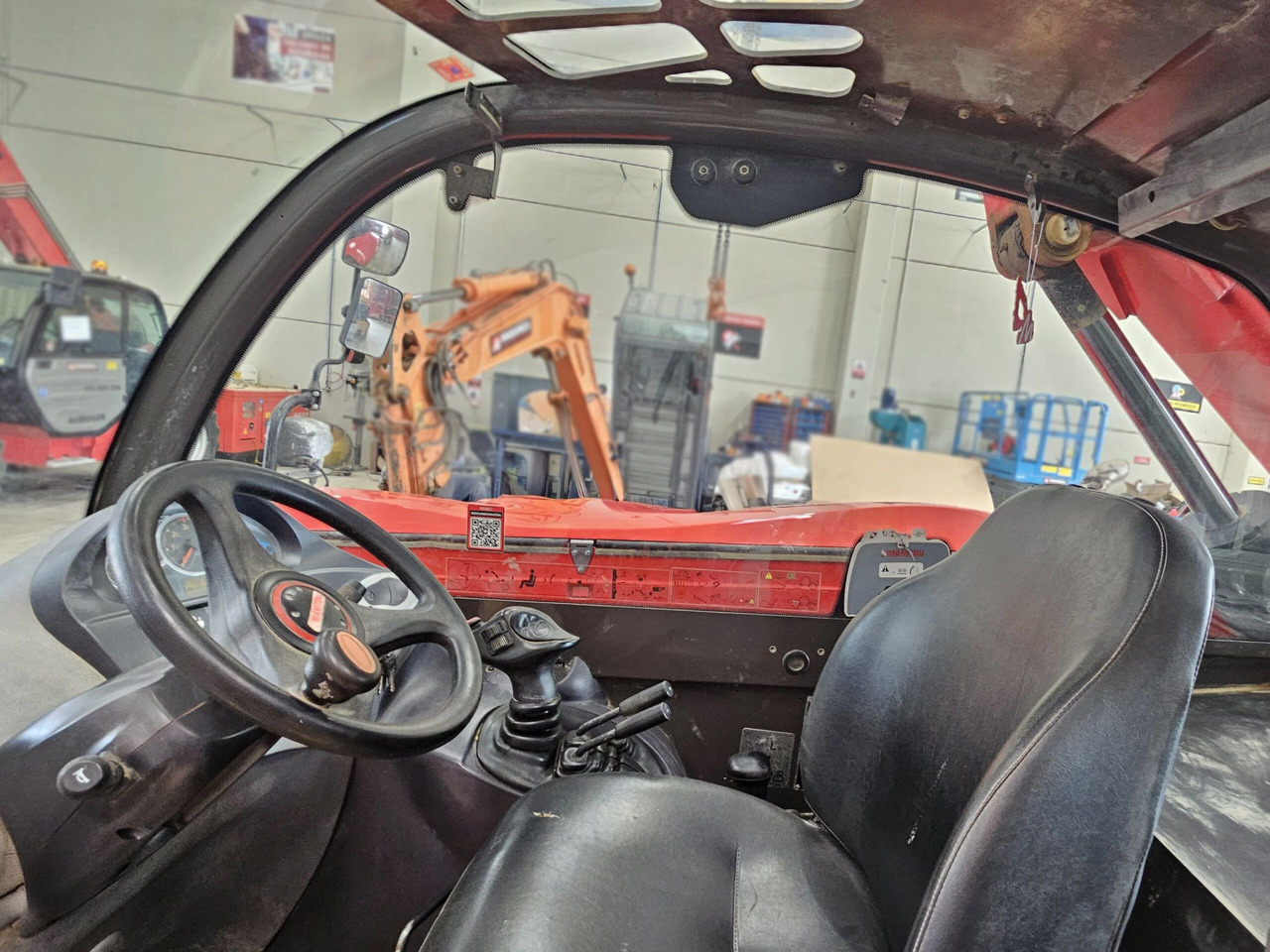 Manipulador telescópico MANITOU MT1335 EASY: foto 12