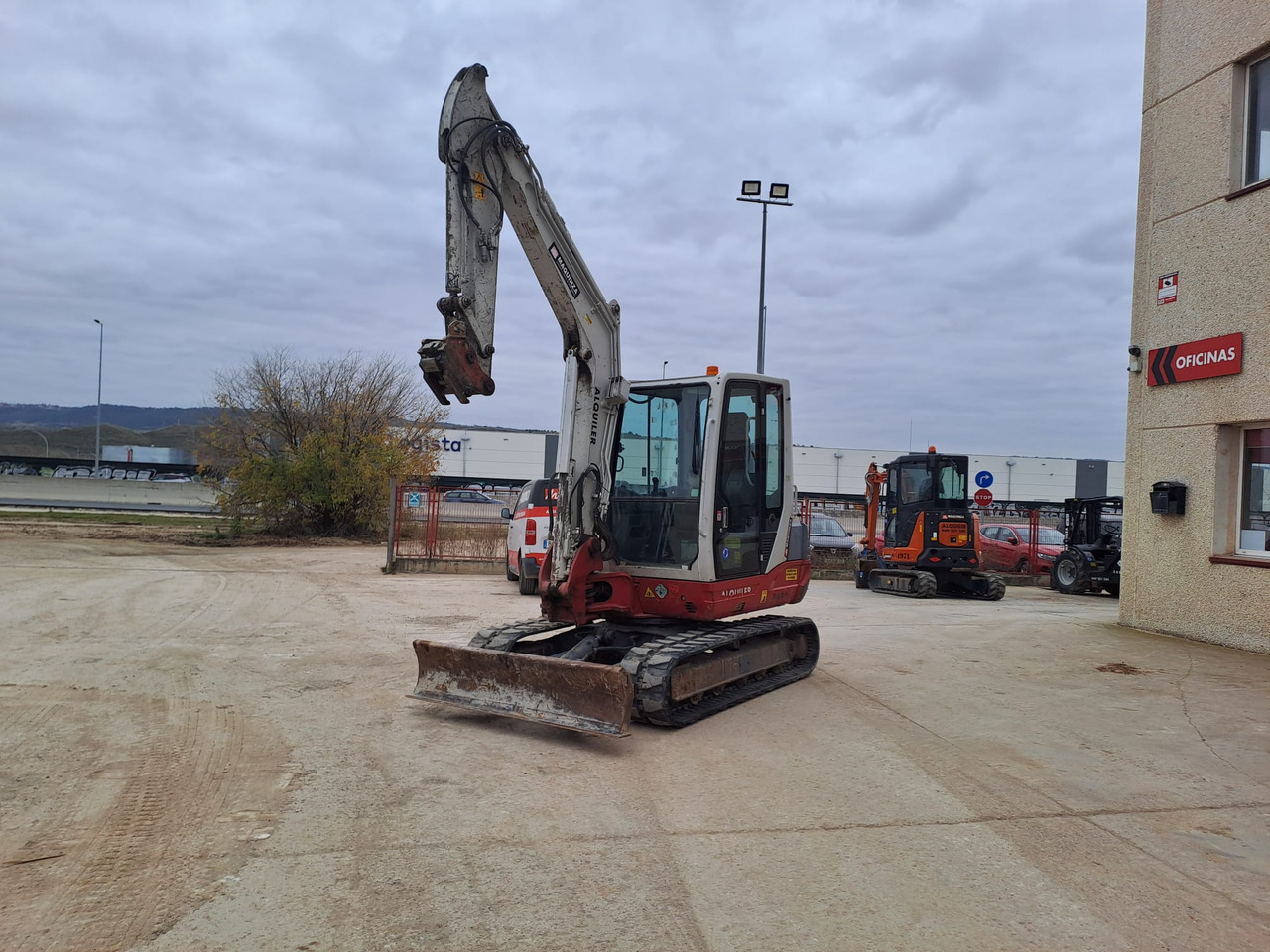 TAKEUCHI TB250 - Miniexcavadora: foto 5 TAKEUCHI TB250 - Miniexcavadora: foto 5