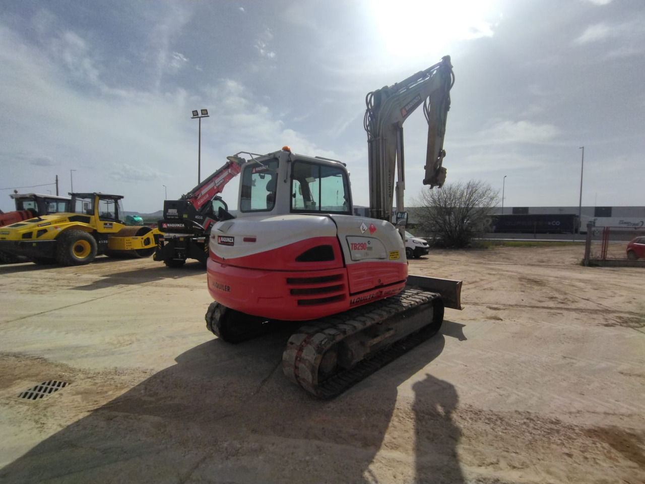 TAKEUCHI TB290 - Miniexcavadora: foto 5 TAKEUCHI TB290 - Miniexcavadora: foto 5