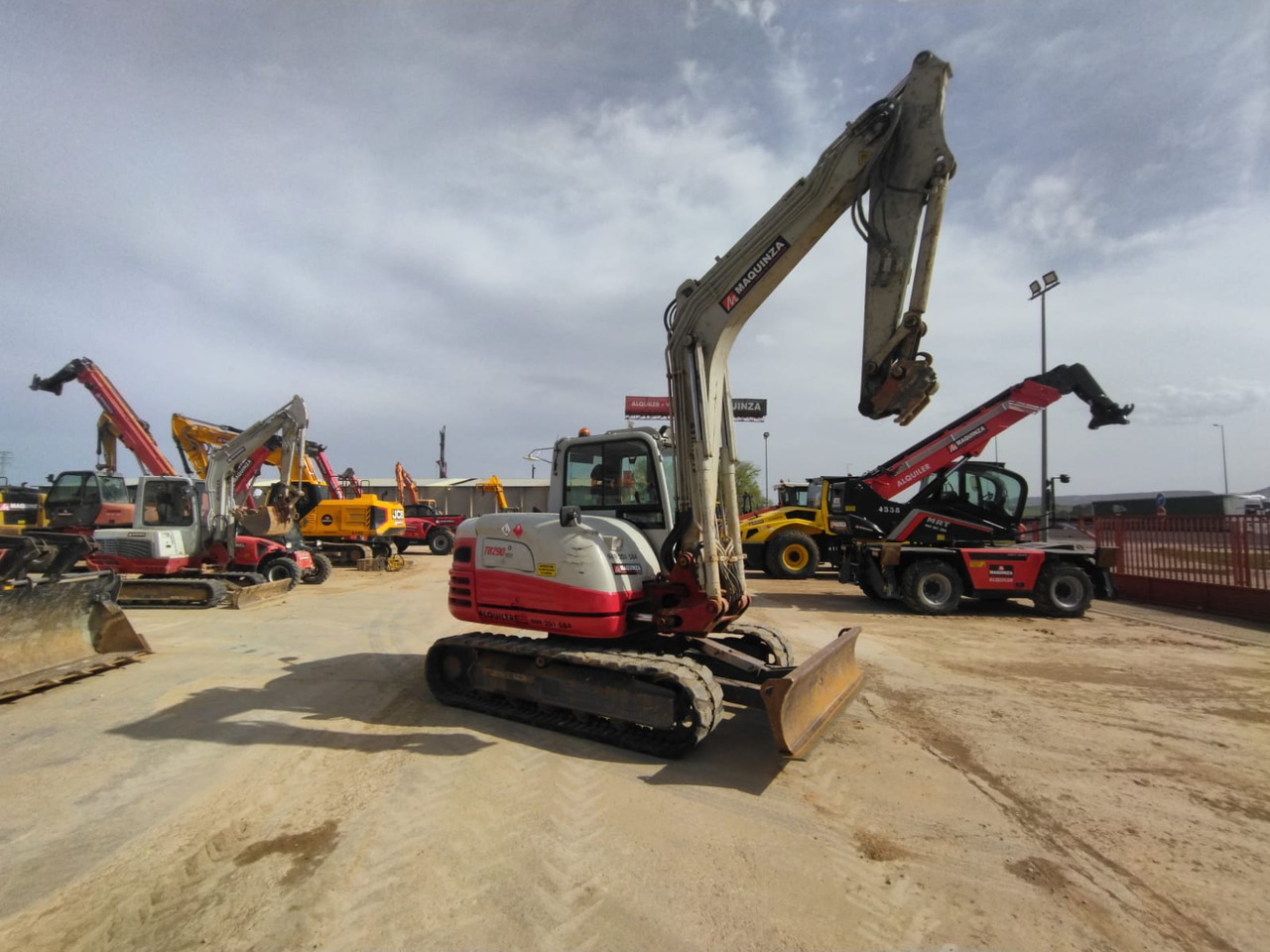 TAKEUCHI TB290 - Miniexcavadora: foto 3 TAKEUCHI TB290 - Miniexcavadora: foto 3
