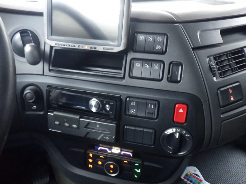Cabeza tractora DAF XF 450 Smart Tacho 2 / 8 Tons vooras: foto 8 Cabeza tractora DAF XF 450 Smart Tacho 2 / 8 Tons vooras: foto 8