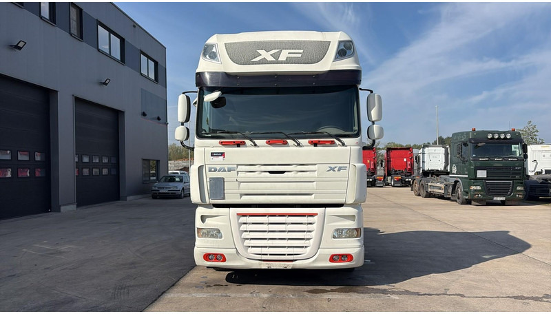 DAF 105 XF 410 (BOITE MANUELLE / MANUAL GEARBOX) - Cabeza tractora: foto 2 DAF 105 XF 410 (BOITE MANUELLE / MANUAL GEARBOX) - Cabeza tractora: foto 2