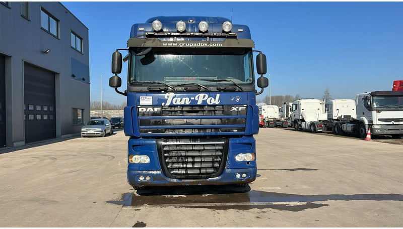 DAF 105 XF 410 (BOITE MANUELLE / MANUAL GEARBOX / GOOD CONDITION) - Cabeza tractora: foto 2 DAF 105 XF 410 (BOITE MANUELLE / MANUAL GEARBOX / GOOD CONDITION) - Cabeza tractora: foto 2