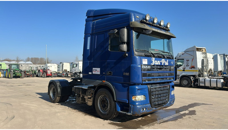 DAF 105 XF 410 (BOITE MANUELLE / MANUAL GEARBOX / GOOD CONDITION) - Cabeza tractora: foto 3 DAF 105 XF 410 (BOITE MANUELLE / MANUAL GEARBOX / GOOD CONDITION) - Cabeza tractora: foto 3