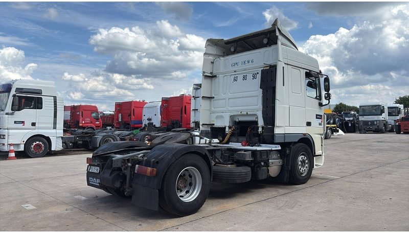 DAF XF 105.460 (AIRCO / GOOD CONDITION / BONNE ETAT) - Cabeza tractora: foto 4 DAF XF 105.460 (AIRCO / GOOD CONDITION / BONNE ETAT) - Cabeza tractora: foto 4