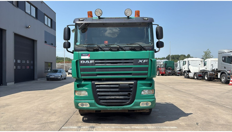DAF XF 105.510 (6X4 / BIG AXLE / GRAND PONT / 2 PONTS / TRES PROPRE / CLEAN CONDITION) - Cabeza tractora: foto 2 DAF XF 105.510 (6X4 / BIG AXLE / GRAND PONT / 2 PONTS / TRES PROPRE / CLEAN CONDITION) - Cabeza tractora: foto 2