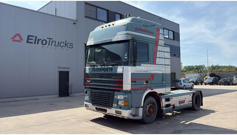 DAF XF 95.430 (EURO 3 / MANUAL GEARBOX / BOITE MANUELLE) - Cabeza tractora: foto 1 DAF XF 95.430 (EURO 3 / MANUAL GEARBOX / BOITE MANUELLE) - Cabeza tractora: foto 1