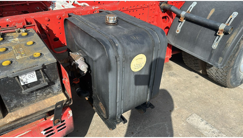 Cabeza tractora Iveco Eurotech 400 E 34 (PTO / HYDRAULIC PUMP / MANUAL PUMP / POMPE MANUELLE / MANUAL GEARBOX): foto 14