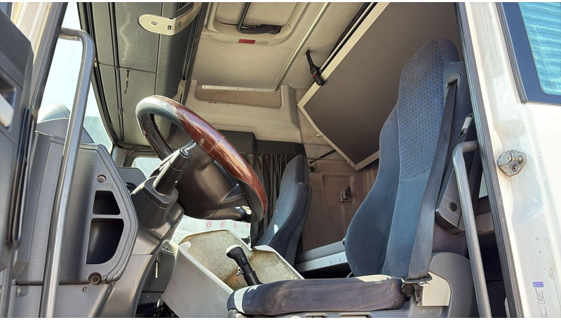 Cabeza tractora MAN TGA 18.440 (BOITE MANUELLE / MANUAL GEARBOX): foto 14