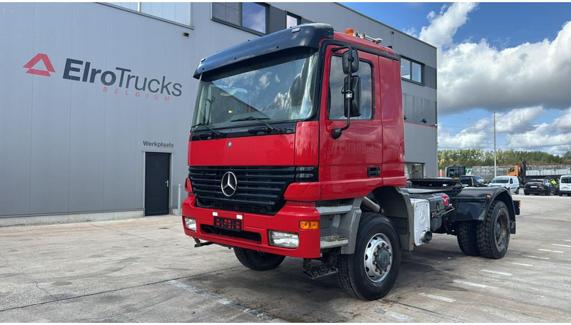 Mercedes-Benz Actros 1840 (4X4 / LAMES / GRANT PONT / PARFAIT ETAT / MP1 / V6 / ALLRAD) - Cabeza tractora: foto 1 Mercedes-Benz Actros 1840 (4X4 / LAMES / GRANT PONT / PARFAIT ETAT / MP1 / V6 / ALLRAD) - Cabeza tractora: foto 1