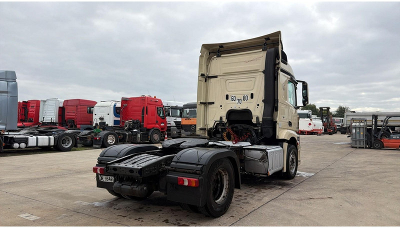 Mercedes-Benz Actros 1845 (PERFECT CONDITION / EURO 5) - Cabeza tractora: foto 4 Mercedes-Benz Actros 1845 (PERFECT CONDITION / EURO 5) - Cabeza tractora: foto 4