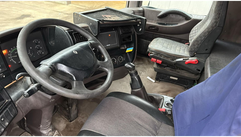 Cabeza tractora Renault Magnum 470 (POMPE MANUELLE / MANUAL PUMP / BOITE MANUELLE / MANUAL GEARBOX): foto 14 Cabeza tractora Renault Magnum 470 (POMPE MANUELLE / MANUAL PUMP / BOITE MANUELLE / MANUAL GEARBOX): foto 14