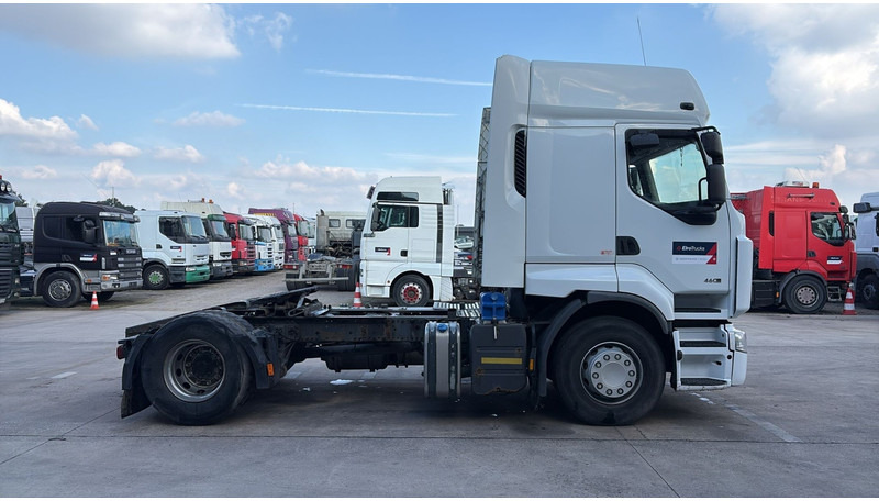 Renault Premium 460 DXI (GOOD CONDITION / AIRCO / AC / BOITE MANUELLE / MANUAL GEARBOX) - Cabeza tractora: foto 4 Renault Premium 460 DXI (GOOD CONDITION / AIRCO / AC / BOITE MANUELLE / MANUAL GEARBOX) - Cabeza tractora: foto 4