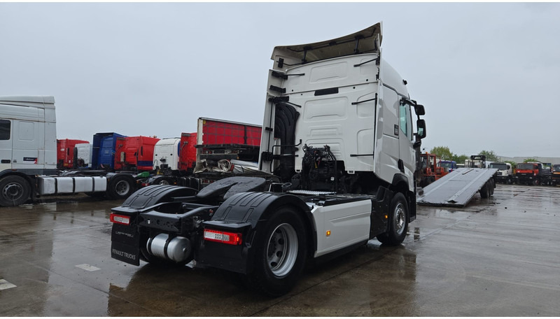 Renault T440 (BELGIAN TRUCK / ACC / FRIGO / NAVI / COLLISSION WARNING / LANE WARNING / 2 TANKS / LOW KM !!!!) - Cabeza tractora: foto 4 Renault T440 (BELGIAN TRUCK / ACC / FRIGO / NAVI / COLLISSION WARNING / LANE WARNING / 2 TANKS / LOW KM !!!!) - Cabeza tractora: foto 4