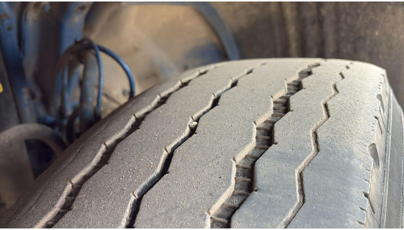 Cabeza tractora Scania 124 - 400 (BOITE MANUELLE / MANUAL GEARBOX): foto 9