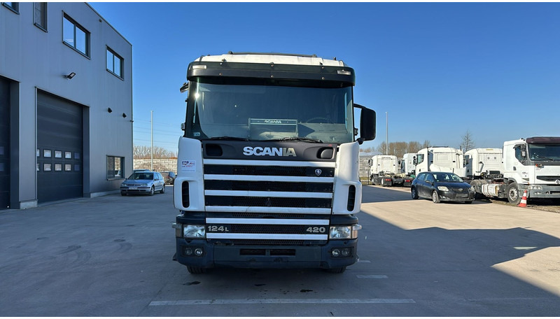 Scania 124-420 (MANUAL GEARBOX / BOITE MANUELLE) - Cabeza tractora: foto 2 Scania 124-420 (MANUAL GEARBOX / BOITE MANUELLE) - Cabeza tractora: foto 2